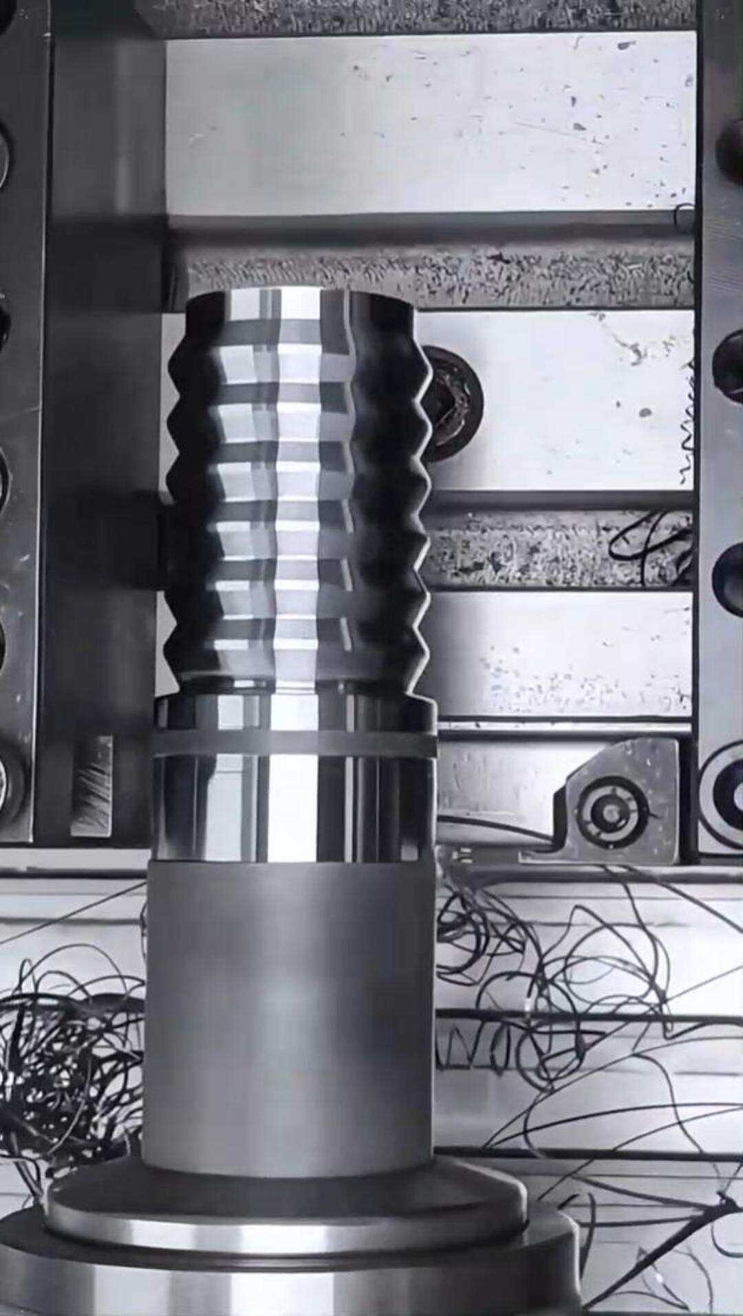 Learn the Differences Between CNC Turning and CNC Milling
